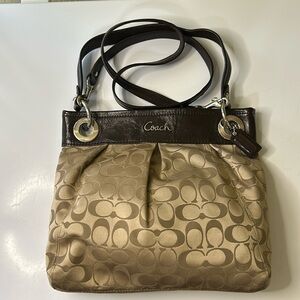 Coach Vintage Ashley Signature Handbag